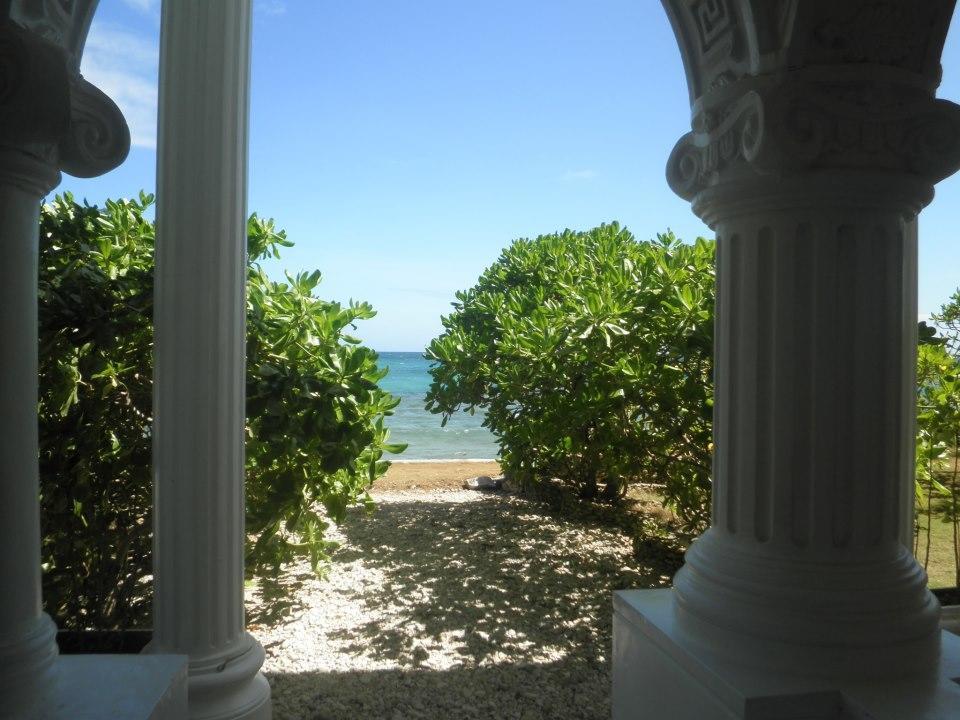 Blue Crystal Beach Resort Puerto Galera Exterior photo
