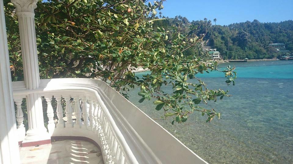 Blue Crystal Beach Resort Puerto Galera Exterior photo