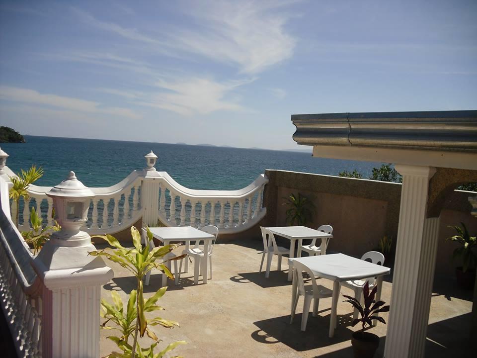 Blue Crystal Beach Resort Puerto Galera Exterior photo